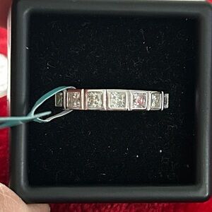 Elegant Silver Women's Ring